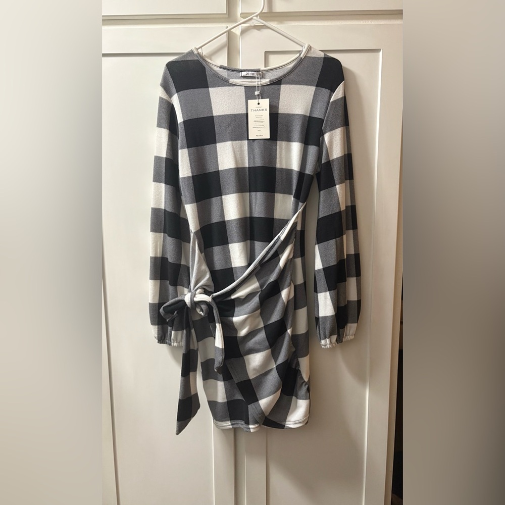 NEW Reoria Plaid Long Sleeve Dress